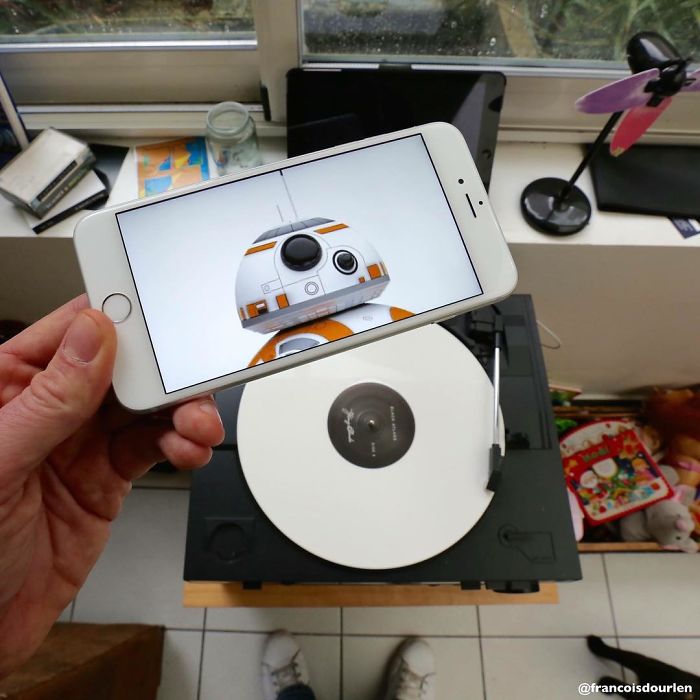 I-Insert-Movie-Scenes-Into-Real-Life-Situations-Using-My-Iphone-58aad9df776fb__700