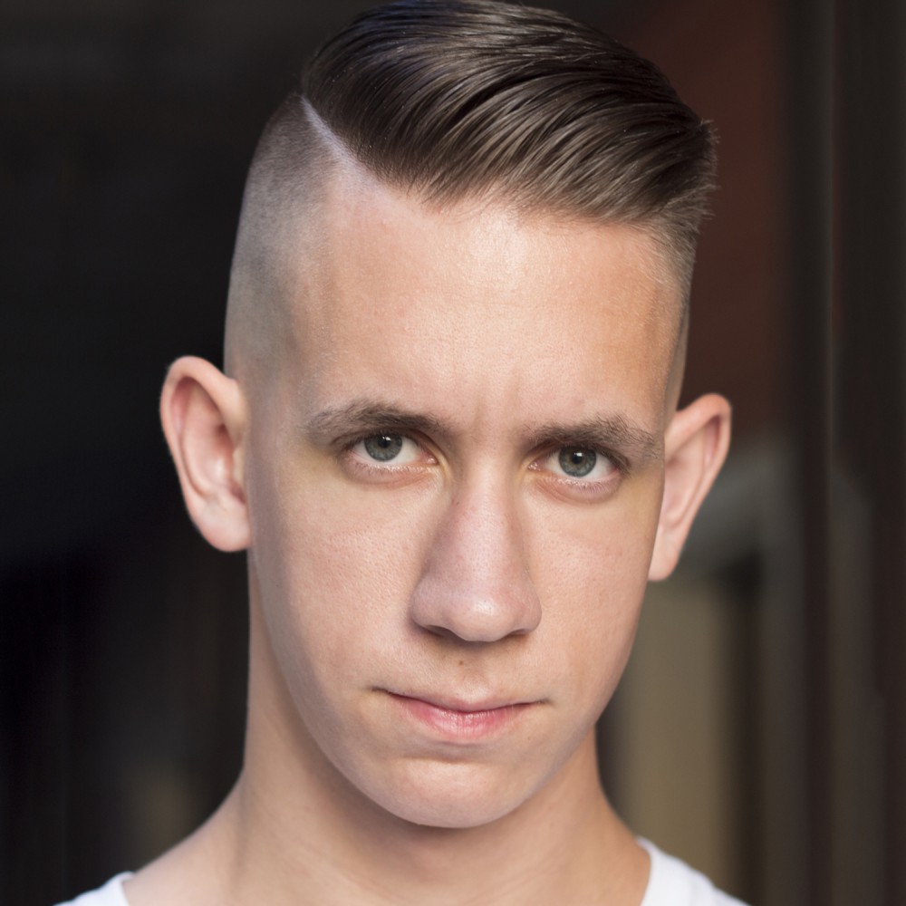 Short-Pompadour-Shaved-Part