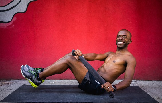 adaymag-this-workout-will-tone-your-entire-body-using-just-a-hand-towel-10