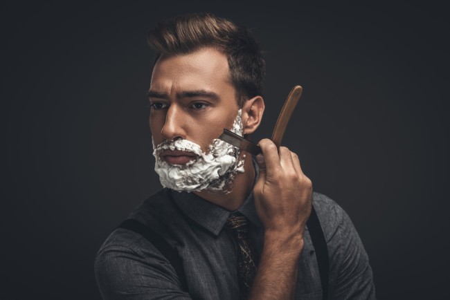 【打理自己】紳士必學自家Barber剃鬚法!利用傳統刀片剃出高質鬚!